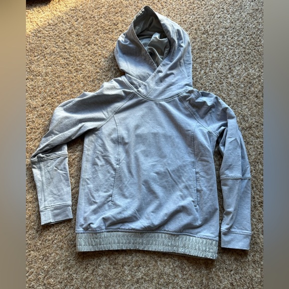 Lululemon Athletica Women's Hoodie size 4 gray - Picture 1 of 5